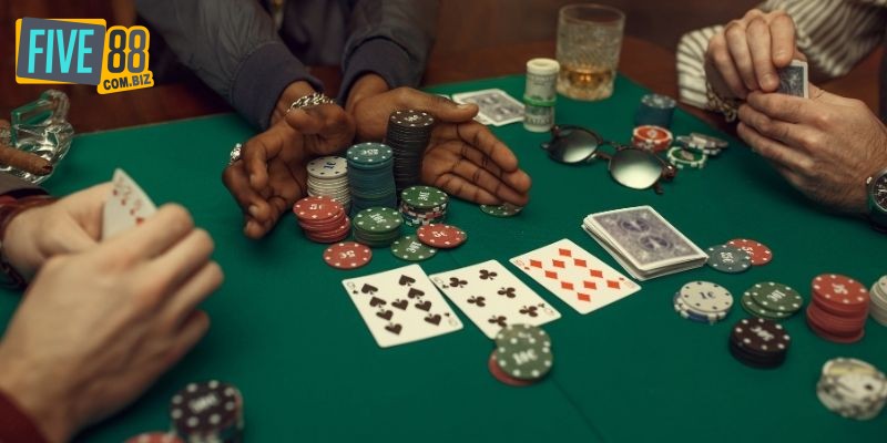 Luật chơi Poker Five88 cơ bản, rinh thưởng dễ dàng